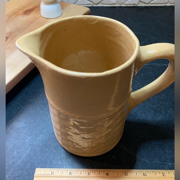 MEDALTA | Vintage Basketweave Pitcher - Picture 7 of 8